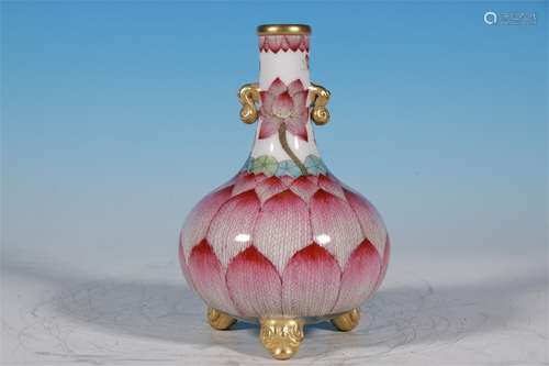 PASTEL GOLD LOTUS TRIPOD GALL VASE