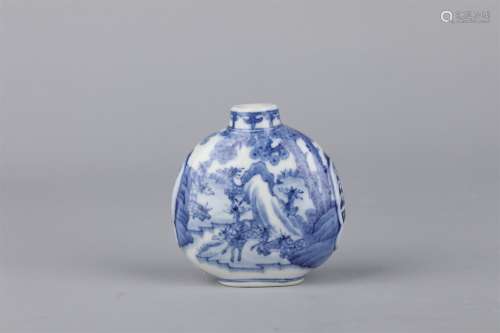 A BLUE AND WHITE DEER PATTERNED SNAFF BOTTLE