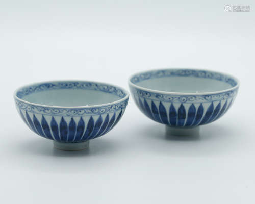 Chinese Blue White Porcelain Bowls Pair