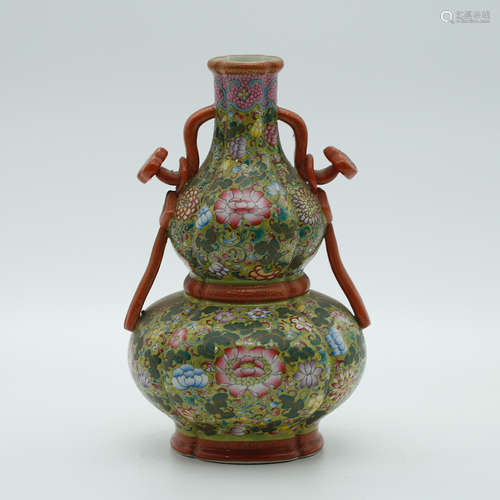 Chinese Famille Rose Porcelain Vase