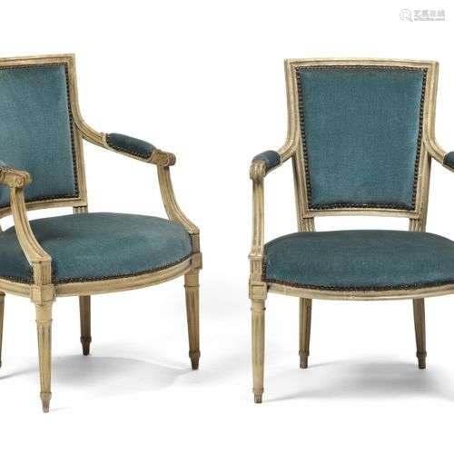 DEUX FAUTEUILS