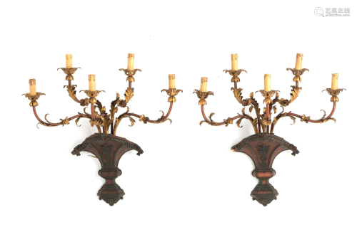 Two sconces in wood and iron. 19th-20th century