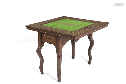 Small gaming table in wood and nacre. Early 20thc