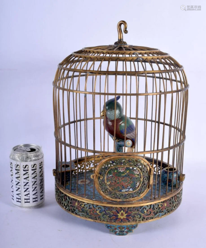 AN EARLY 20TH CENTURY CHINESE CLOISONNE ENAMEL BIRD