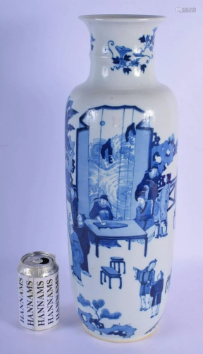 A LARGE CHINESE BLUE AND WHITE PORCELAIN ROULEAU VASE