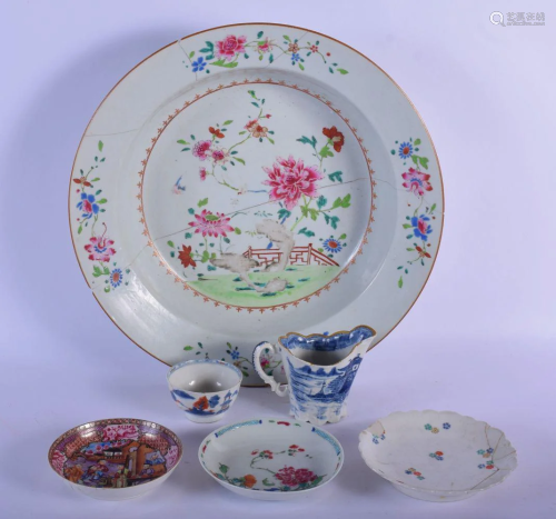 AN 18TH CENTURY CHINESE FAMILLE ROSE CHARGER Qianlong,