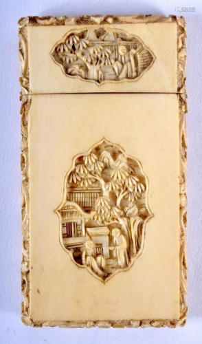 A 19TH CENTURY CHINESE CARVED CANTON IVORY CARD CASE