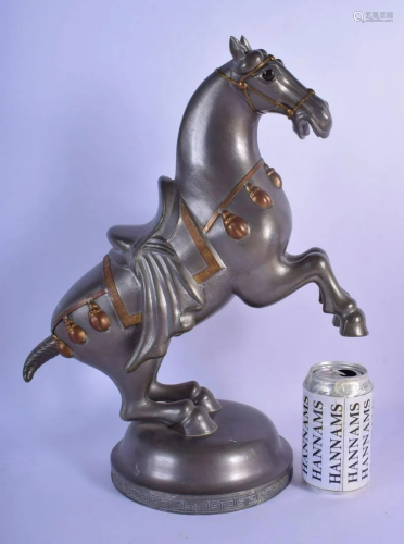 AN UNUSUAL LARGE EARLY 20TH CENTURY CHINESE PEWTER