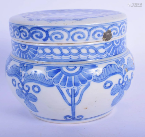 A 19TH CENTURY JAPANESE BLUE AND WHITE PORCELAIN JAR