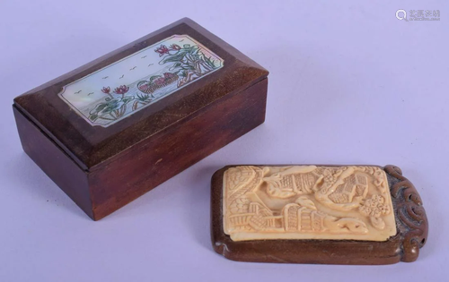 A CHINESE CARVED WOOD MOTHER OF PEARL INLAID BOX 20th