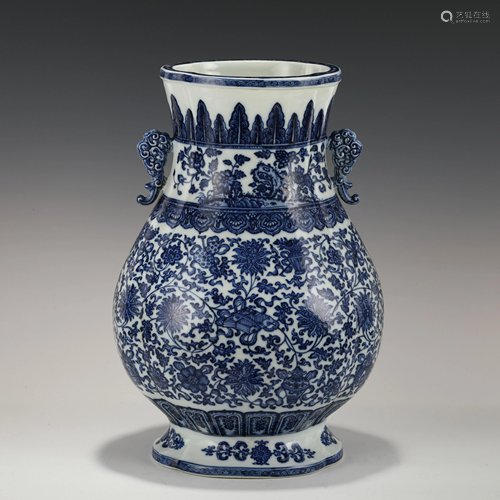 QIANLONG BLUE & WHITE AMPHORA ZUN VASE