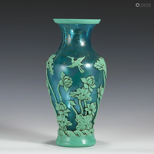 QIANLONG PEKING GLASS CARVED VASE