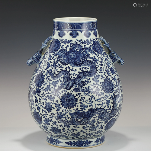 YONGZHENG BLUE & WHITE ZUN VASE