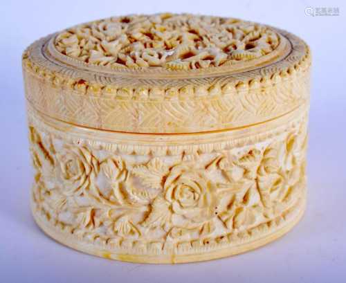 A 19TH CENTURY CHINESE CANTON IVORY BOX AND COVER …