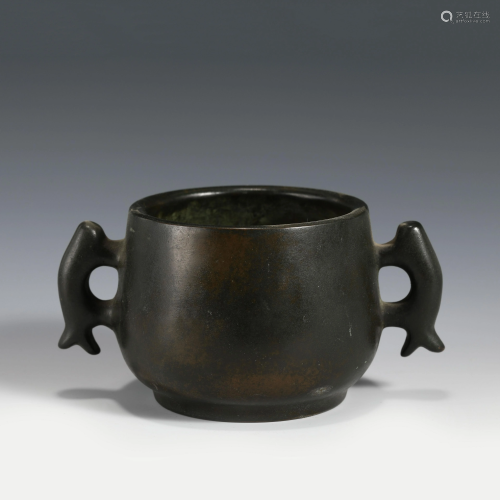 MING XUANDE BRONZE CENSER WITH FISH HANDLES