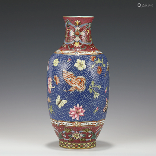 QIANLONG FAMILLE ROSE MOLDED VASE