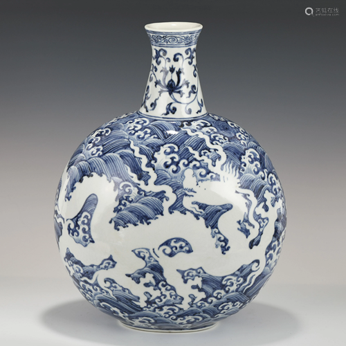 MING BLUE & WHITE REVERSED DRAGON MOON FLASK …