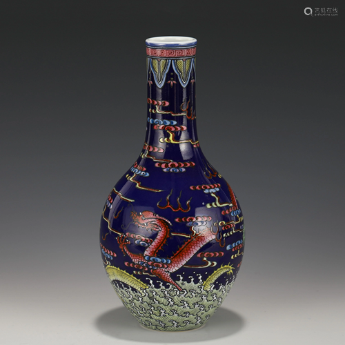 QIANLONG FAMILLE ROSE DRAGON VASE