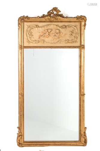 Mirror in engraved and golden plated wood