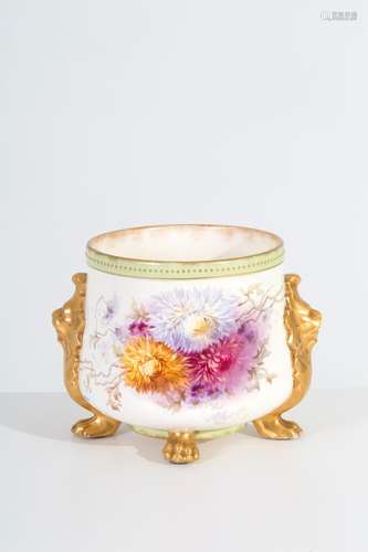 Porcelain cachepot. ROYAL BONN. Late 19th c