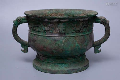 A BRONZE DOUBLE BIRD-EARED VESSEL, GUI