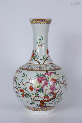 A FAMILLE ROSE POMEGRANATE BOTTLE VASE