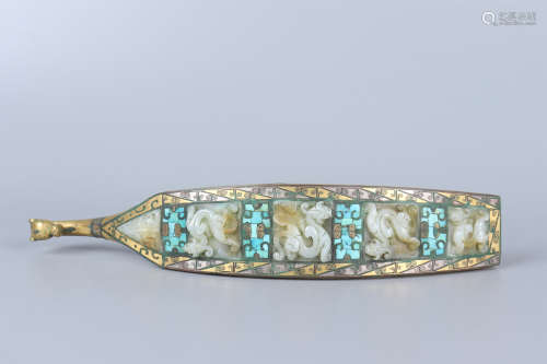 A TURQUOISE, SILVER AND GOLD INLAYING JADE DRAGON BELT HOOK