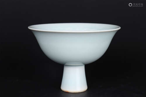 A CELADON-GLAZE TWIN-DRAGON AND PEARL STEM CUP