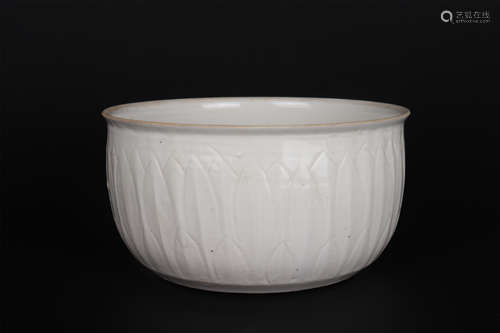 A DING WARE INCISED LOTUS-PETAL BOWL