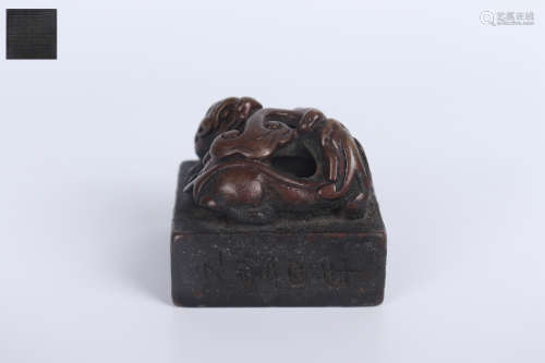 A BRONZE BEAST GROUP SQUARE SEAL
