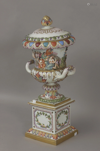 A 20th century Medici vase in Capodimonte porcelain