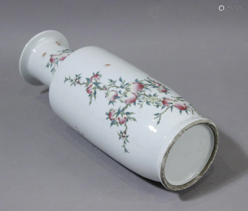A 20th century Chinese porcelain vase from Republic