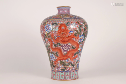 CHINESE PORCELAIN FAMILLE ROSE IRON RED DRAGON MEIPING