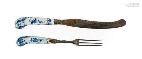 A Pair of Worcester Porcelain Cutlery Handles, circa 1765, p...