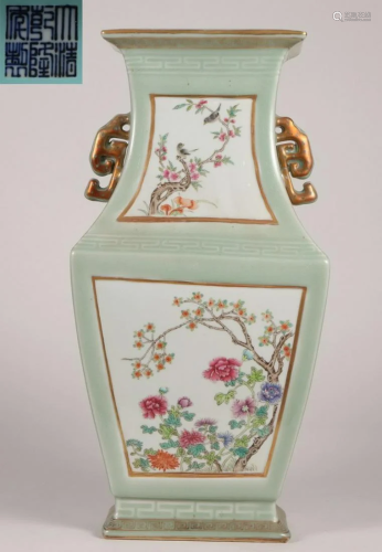 QIANLONG MARK FAMILLE ROSE GLAZE FLOWER PATTERN VASE