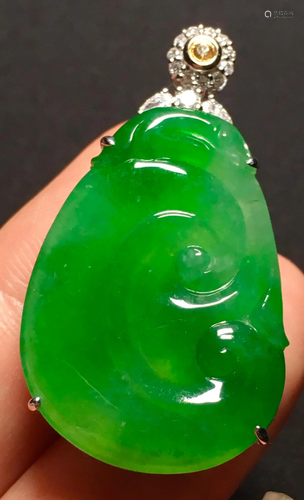 ICY GREEN JADEITE PENDANT