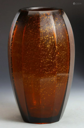 AMBER CARVED FLOWER VASE