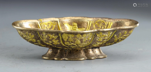 WHITE GILT BRONZE FISH PATTERN CUP