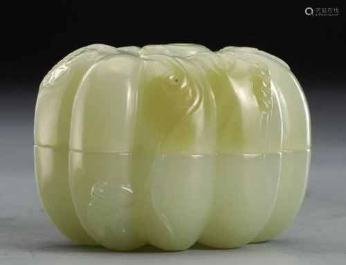 HETIAN WHITE JADE CARVED PUMPKIN SHAPE BOX