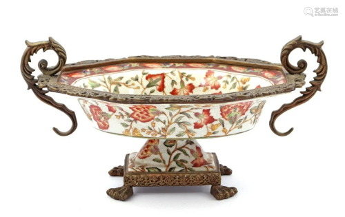 Porcelain decorative coupe