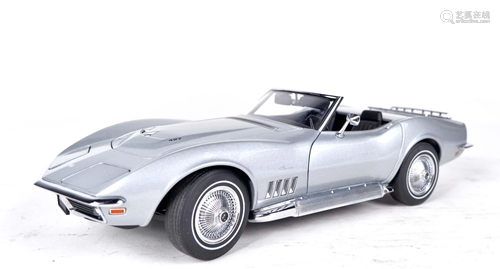 Autoart Millenium - Corvette 1969/70