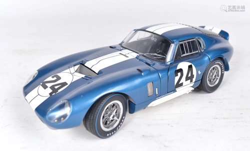 Exoto Racing Legends - Cobra Daytona Coupe 1965