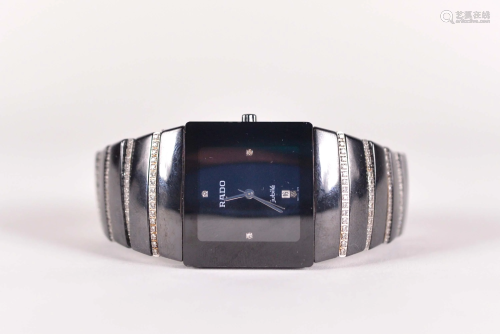 Rado - Quartz DiaStar watch, set with 106 diamonds