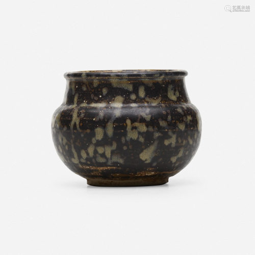 Chinese, Unusual Jizhou Phosphatic-splashed jar