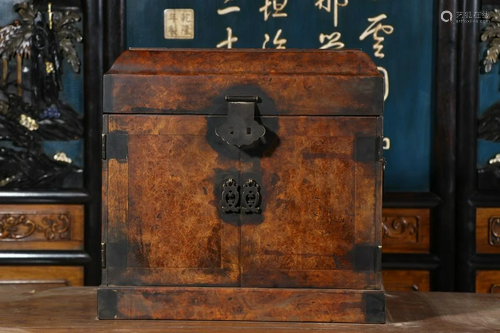 HUANG HUALI WOOD CHEST