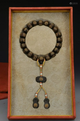 CHENXIANG WOOD WITH GILT DECORATED STRING BRACELET