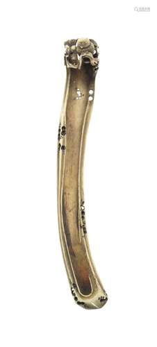 A stag-antler kiseruzutsu By Ishosai, late 19th century