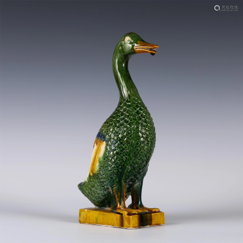 A CHINESE SAN-CAI GLAZED POTTERY DUCK
