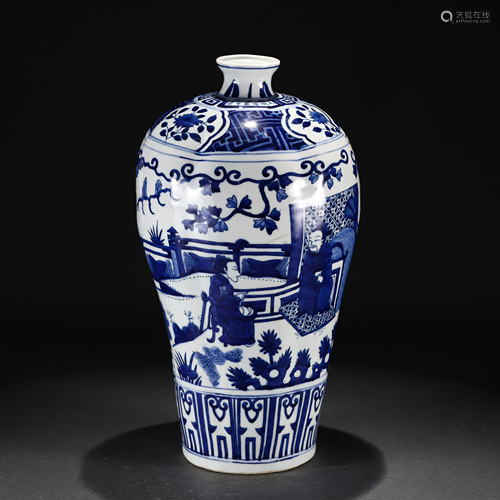 A CHINESE BLUE AND WHITE FIGURAL PORCELAIN VASE