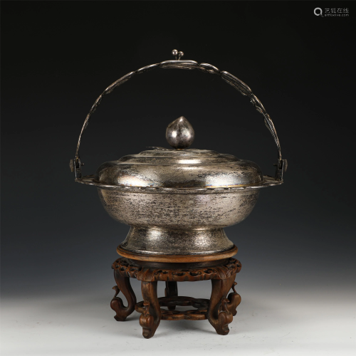 A CHINESE SILVER VESSEL WITH COVER AND LOOP HANDLE